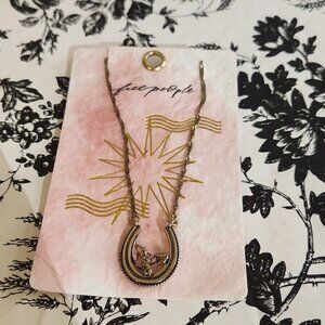 Free people luck necklace jr7